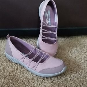 Sketchers Bungee Strap Mary Janes